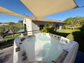 Komfortabel villa med opvarmet pool og spa mellem hav og bjerge - Image 5