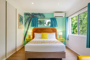 Central accommodation for two! - Image 5