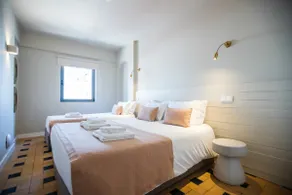 One Bedroom Apartment Street view - Image 4