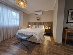 City Oasis - Private Cottage/share Pool and Garden - Image 5