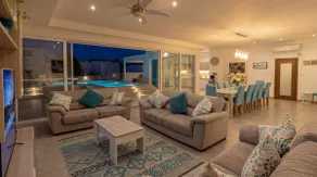 Villa Blu - Indoor Heated Pool, Sauna & Games Room - Image 2