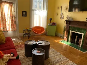 The Slanted House … retro vibes + cozy comforts! - Image 2