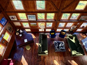 Beautifully Restored Barn With New England Charm - Image 2