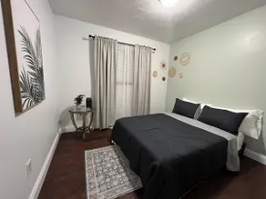Modern & Convenient 3/2 Home - Image 5