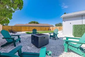 Heated pool, golf, grill! Fun-Packed Family Oasis - Image 5