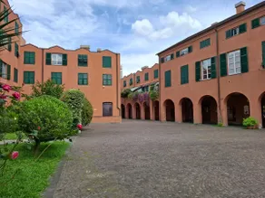 Vanessa's House (Free parking in indoor garage) - Image 5