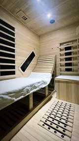 Luxury private suite - Image 4
