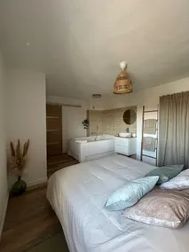 Romantic Room - Image 5