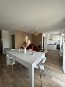 Romantic Room - Image 3