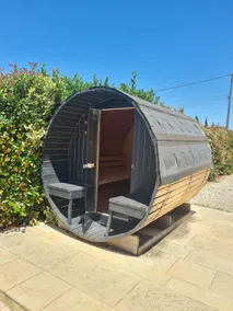 Cottage in the heart of the vineyards, private sauna and jacuzzi - Image 2