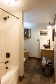 The Cozy Loft - Image 5