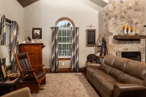 The Cozy Loft - Image 4