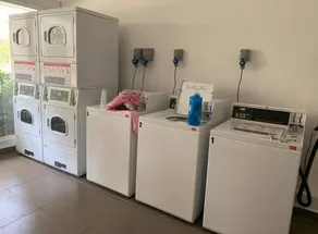 Apartment next to CLC - Image 4