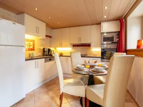 Beautiful holiday home with jacuzzi and sauna - Image 5