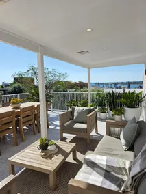 -City Centre - Views - Private Garage - Ducted Air - Image 3