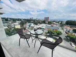 Amazing Central apt with pool - Image 3