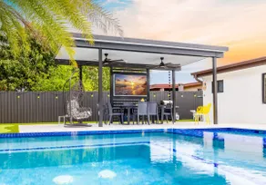Encanto Luxury Home Miami W/Pool/BBQ/Golf/Pingpong - Image 5