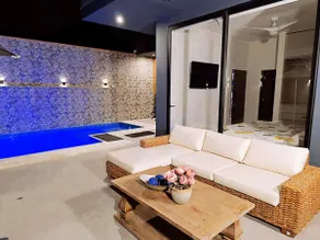 Impressive and private family house in the countryside - Image 2