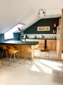 Penthouse - Image 4