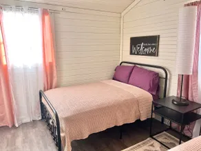 Cozy Cabin One - Image 5
