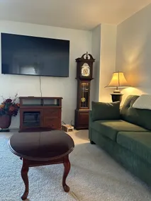 3BR/2BA Home/ Sleeps 8/Free Breakfast/Full Kitchen - Image 4