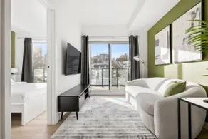 Posh & Relaxing• Downtown Calgary Views - Image 3