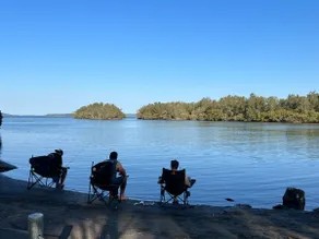 Waterfront Paradise Summer Hideaway FREE BOAT FIshing Lover - Image 3
