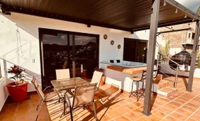 GarDel Panoramic Suite • View & Private Jacuzzi - Image 4