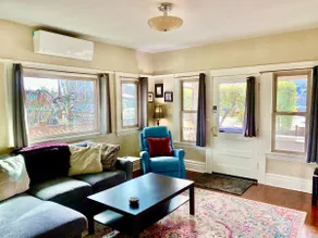 ”Clean & Cozy in Eugene” ~Conveniently Located~ - Image 5