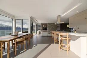 The Views and Spa by Staysouth - Image 3