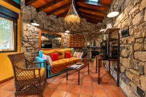 AP.7 Suite with Garden by La Bárcena - Image 3