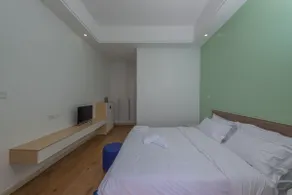 Magnificent 1Br Gem at Laurel - Image 5