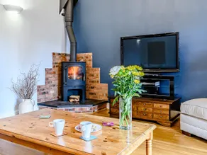 Low Barn - Image 3