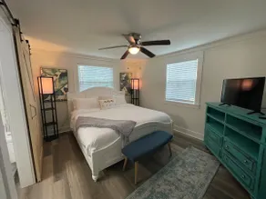 Beautiful cottage by beach/golf - Pets ok w/ fee! - Image 3