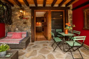 AP. 1 Suite with private porch by La Bárcena - Image 4