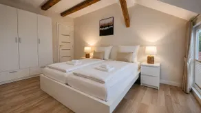 YFB | 130 m² designer apartment with 2 bathrooms 3rd floor - Image 5