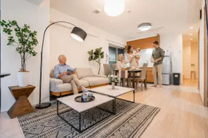 4 min walk to Otemachi station! 12 min walk to Tokyo Station! Spacious 3LDK, large glass windows with good lighting, elevator, convenient transportation, walking distance to the Imperial Palace! - Image 2