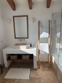Mala Bay Villa - Image 3