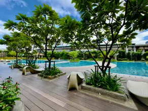 Cozy 1 BR Scandinavian/Tropical Condo with Balcony & Parking - Image 4