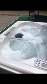 Country house with hot tub - Image 3