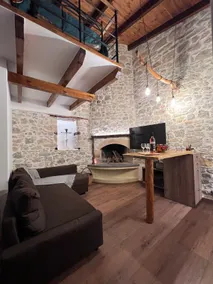 Prina Stone Retreat - Image 5