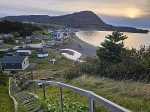 The Sullivan Suite 5 Bedroom home, on 5 acres in Gros Morne - Image 5