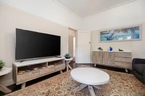 North Beach Cottage Swan BnB Management - Image 3