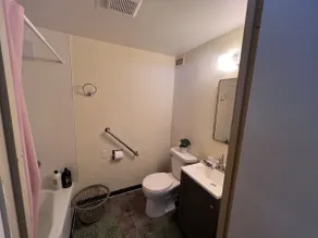 Studio apartment in Wichita #08 - *Queen size bed* - Image 5