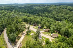 #1 @ Rock Creek Cabins | 15 min. to Bathhouse Row! - Image 4