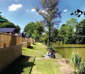 Hot tub and Fishing Amazing Lodge Upton Lake 13 - Image 2