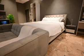 KING BED: luxe living 50sqm studio, minimal design - Image 5