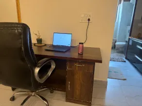 Downtown Warm Cozy Stay | 1 BHK | Self-Check-In - Image 4