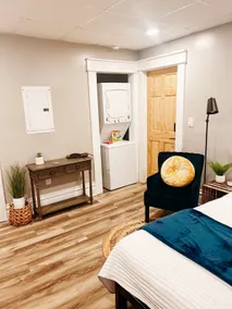 Budget-friendly stay with Full Kitchen - Image 4