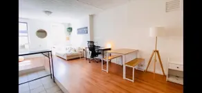 BEST Williamsburg location! Cozy - Image 4